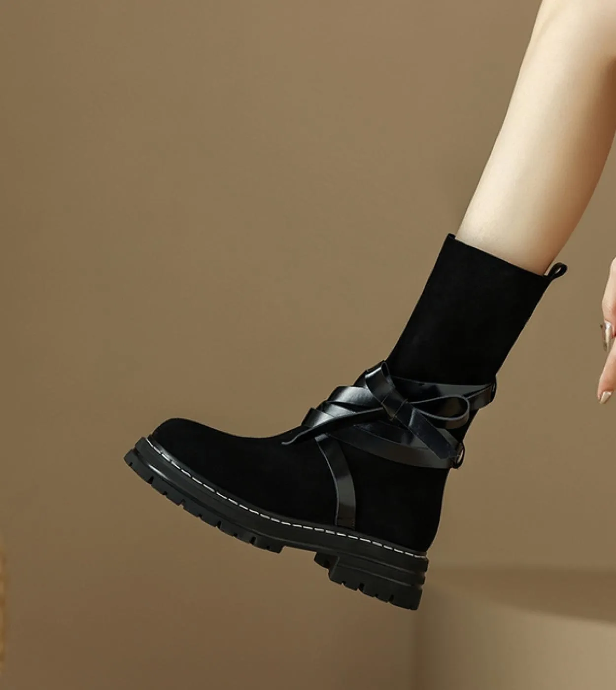2022 Primavera Autunno Nuovo Testa Rotonda Stivali da Donna Stivali con Suola Spessa da Donna Moda Retro Stivali a Tubo Medio Bo