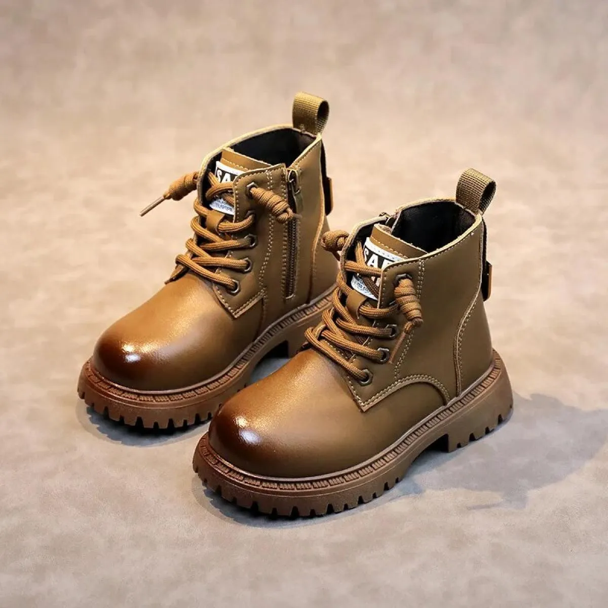 2024 Autunno Inverno Stivali corti per bambini Scarpe per ragazzi Stivali per bambini in pelle Stivali per bambine alla moda Sti