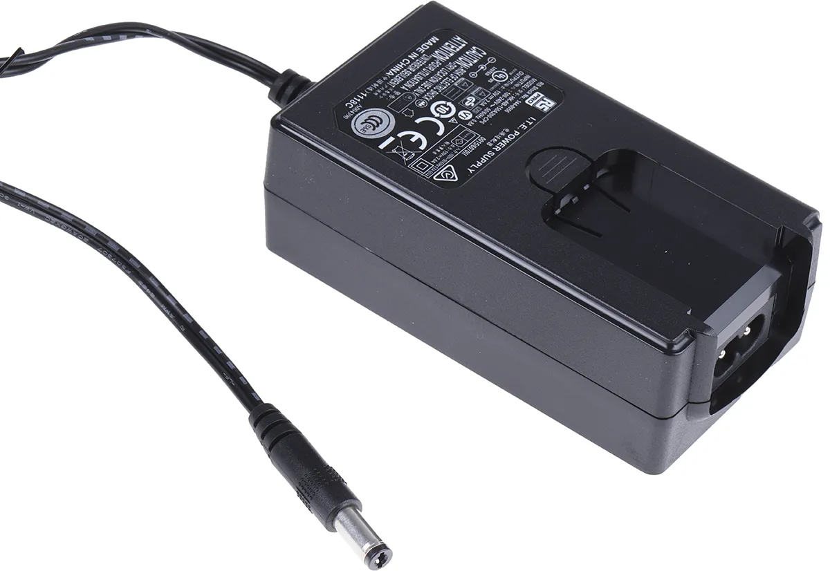 Adattatore AC/DC Adattatore ca/cc RS PRO 15V cc, 2A, spina Australia, connettore maschio europeo, Regno Unito, US