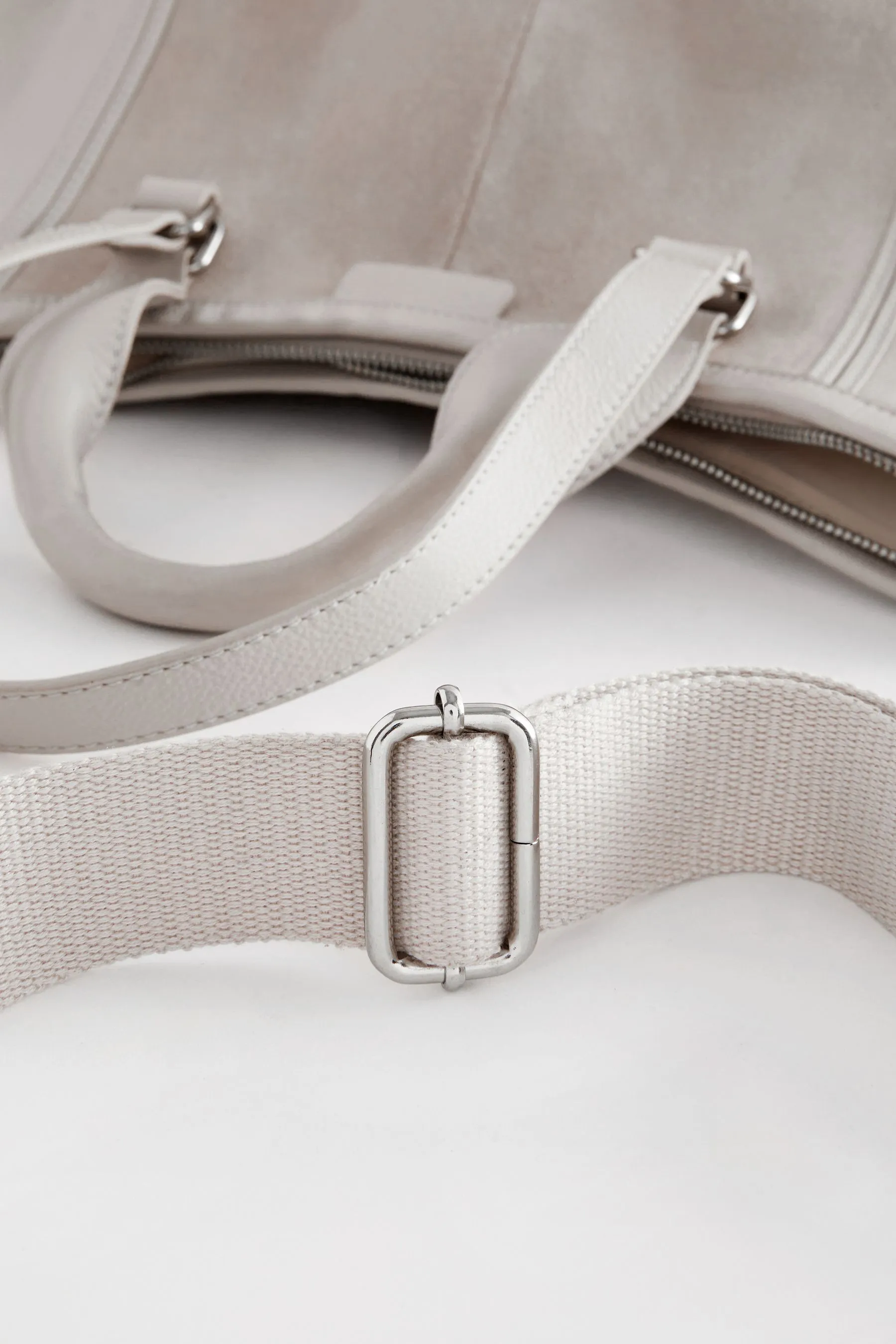 Borsa a mano a mano in pelle