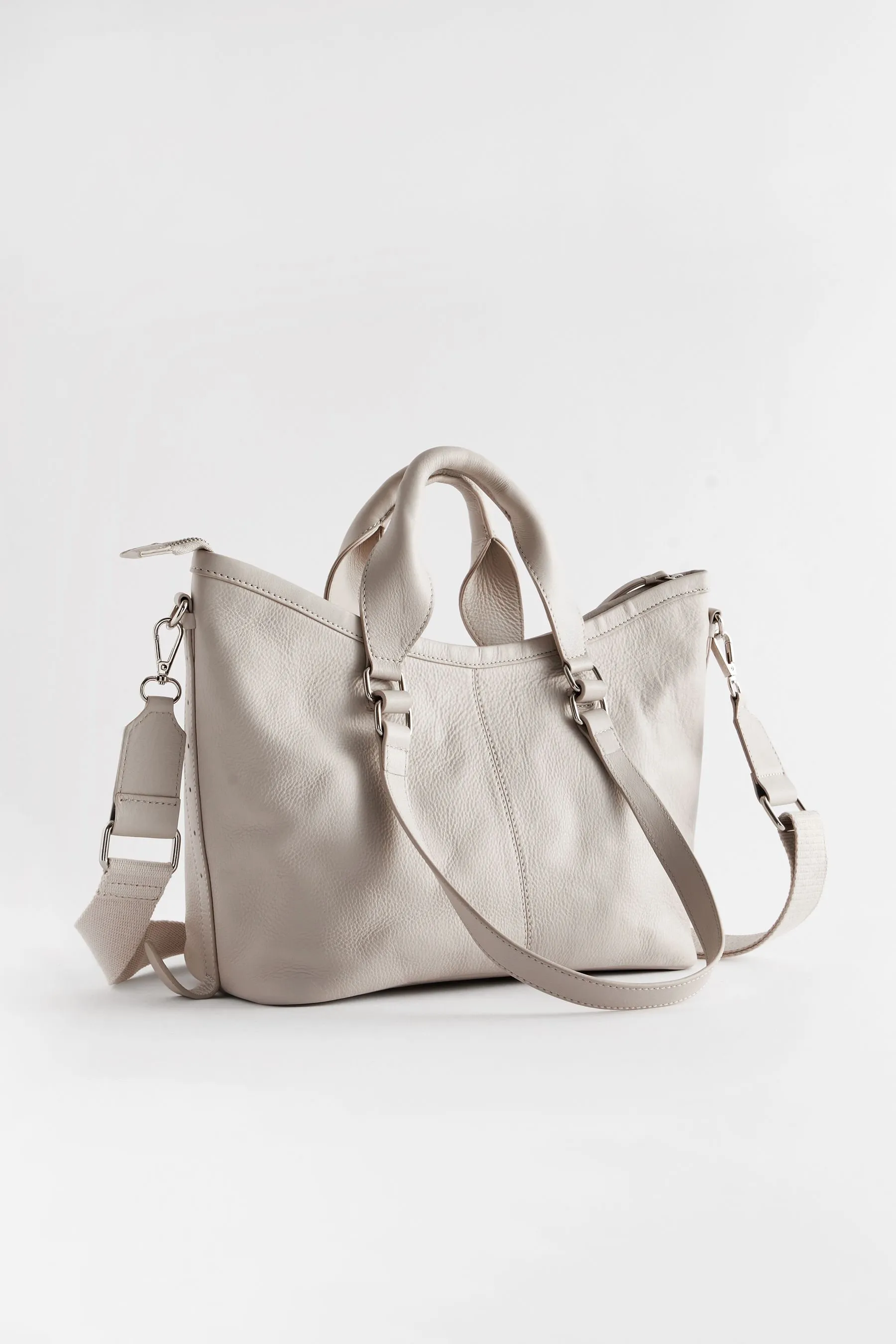 Borsa a mano a mano in pelle
