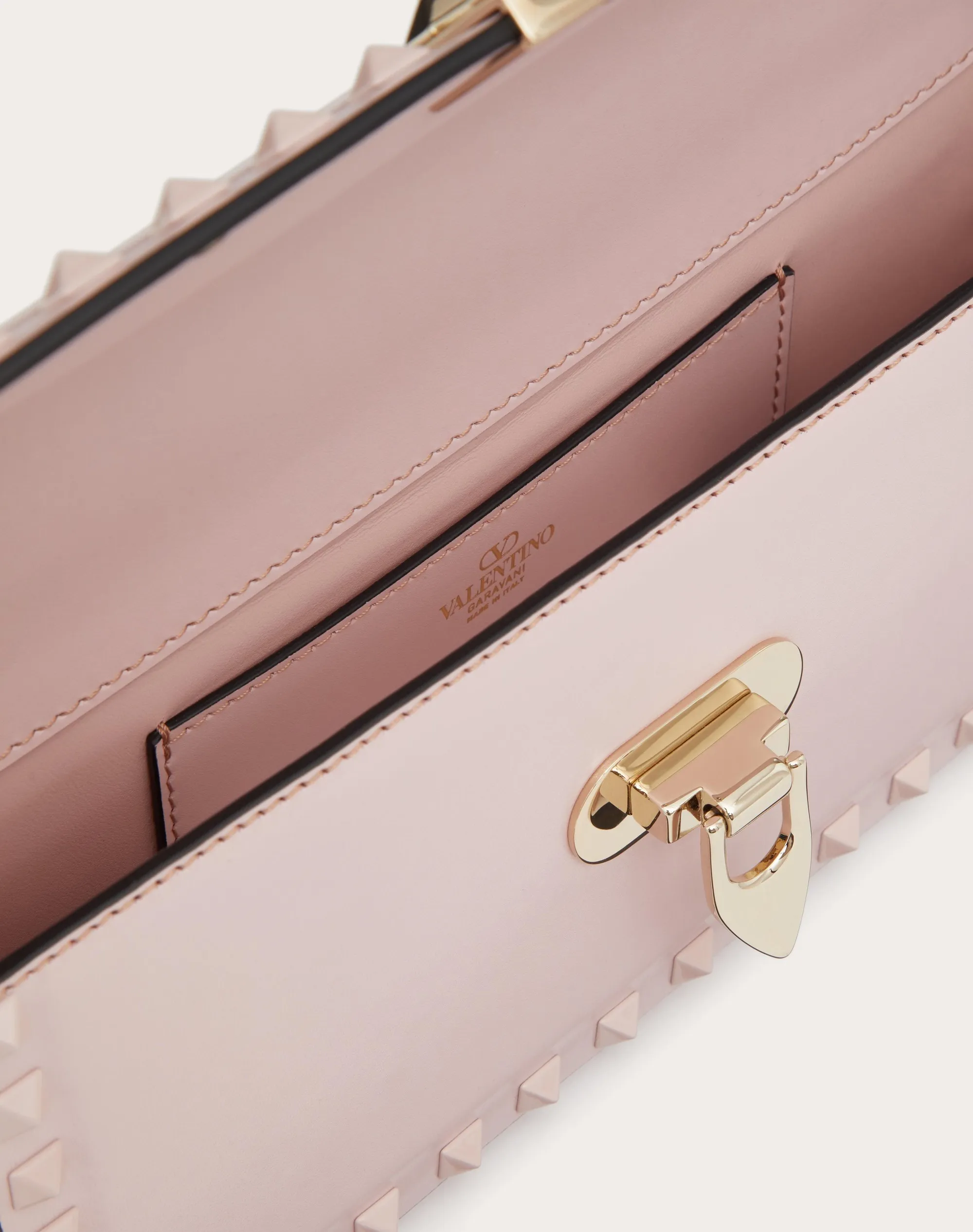 BORSA A SPALLA ROCKSTUD23 E/W IN VITELLO LISCIO
