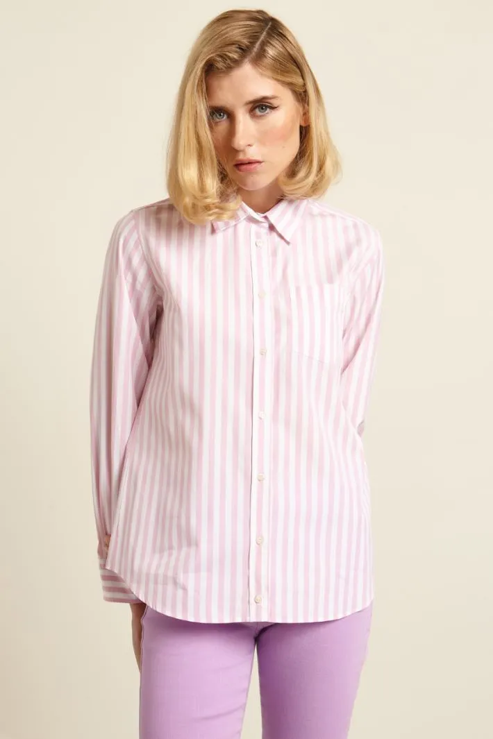 Camicia con taschino applicato