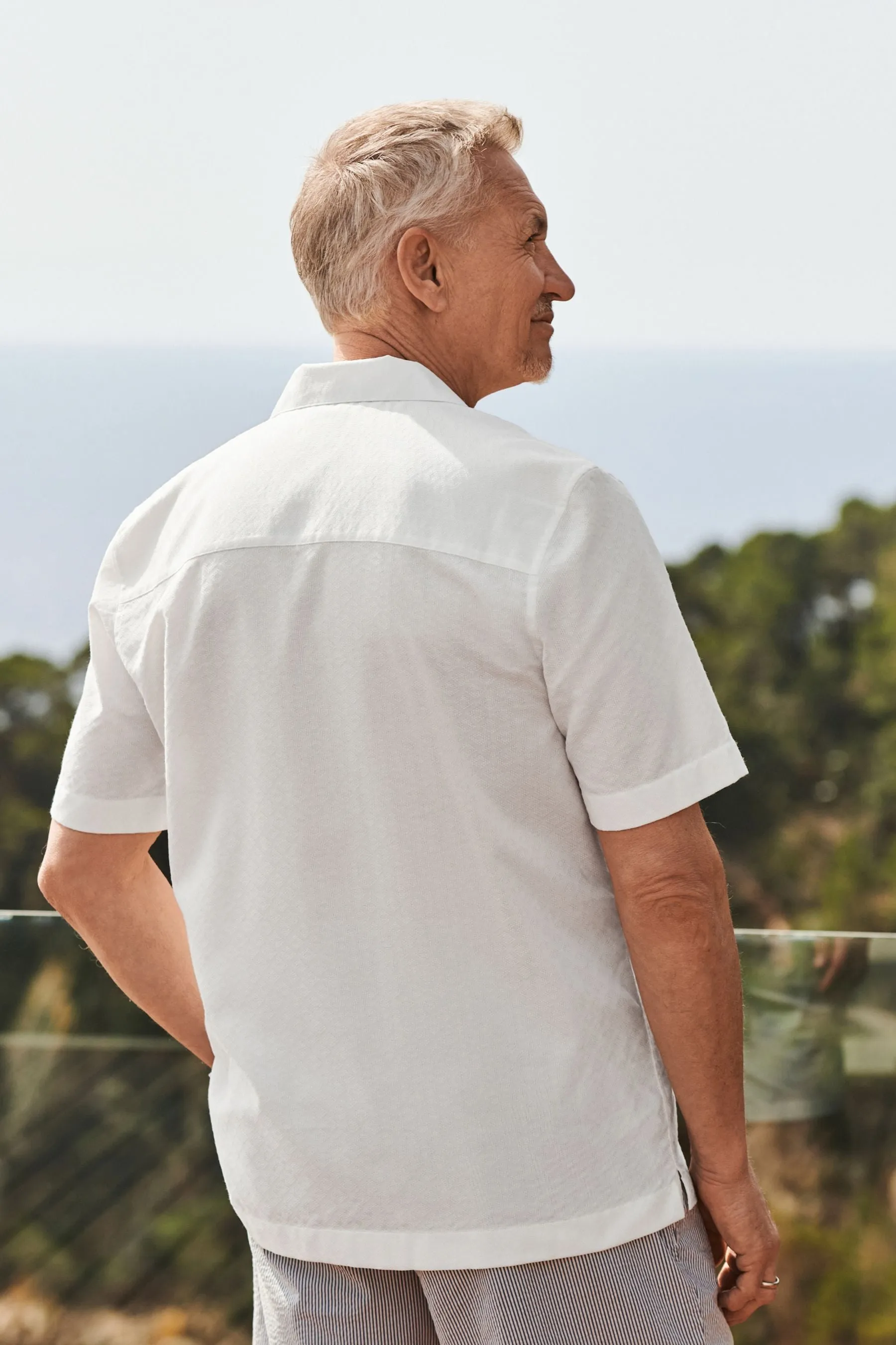 camicia in Manica corta con colletto cubano