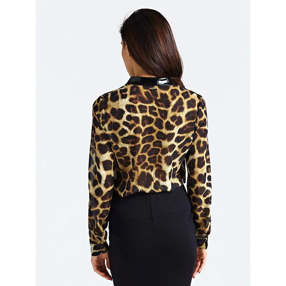 Camicia leopardata con colletto lucido