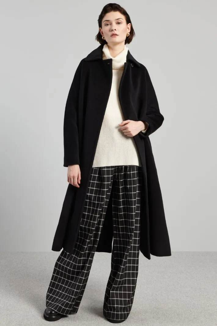 Cappotto in beaver con cintura