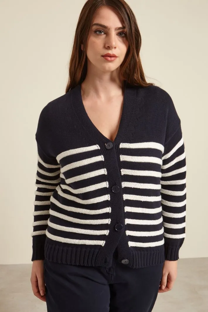Cardigan boxy in cotone tinto filo