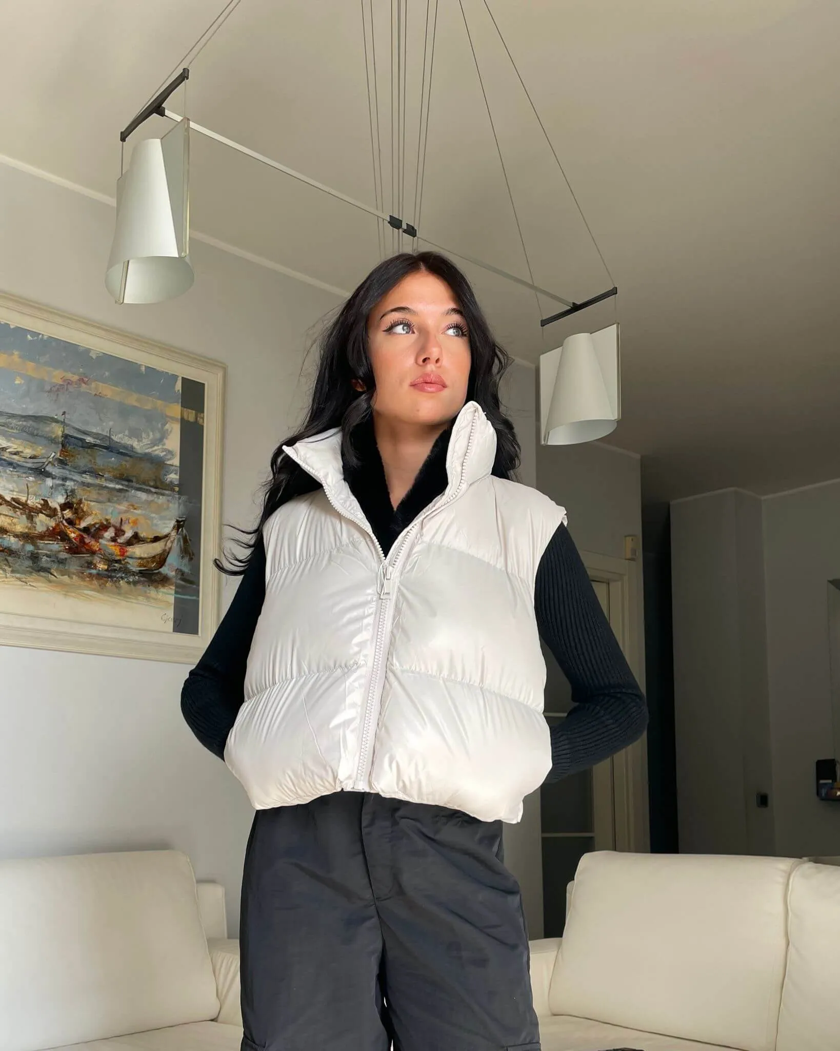 Gilet imbottito effetto lucido beige.