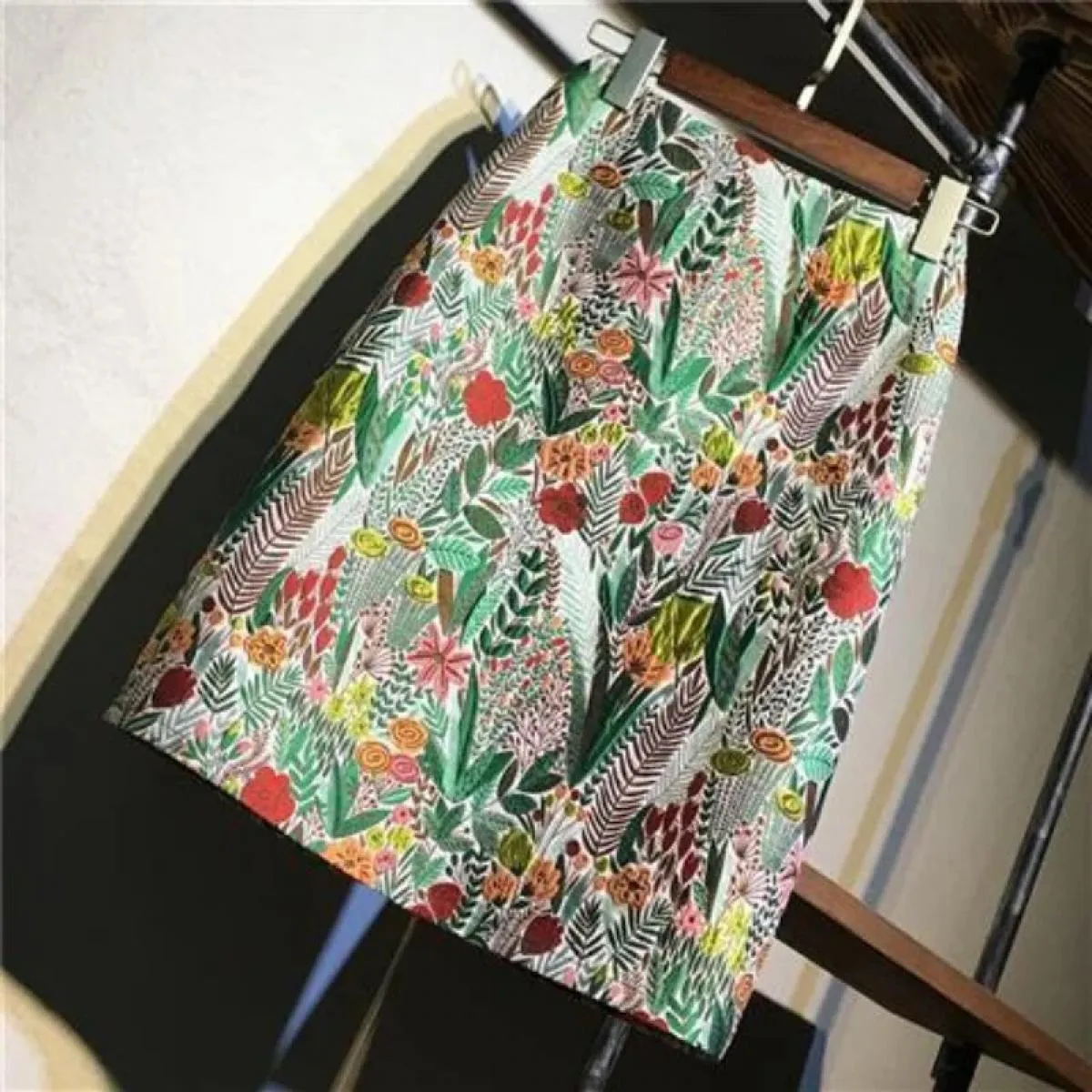 Gonna a vita alta con ricamo floreale jacquard con cuciture primaverili, gonna a media lunghezza, stile gonna elegante, a vita a