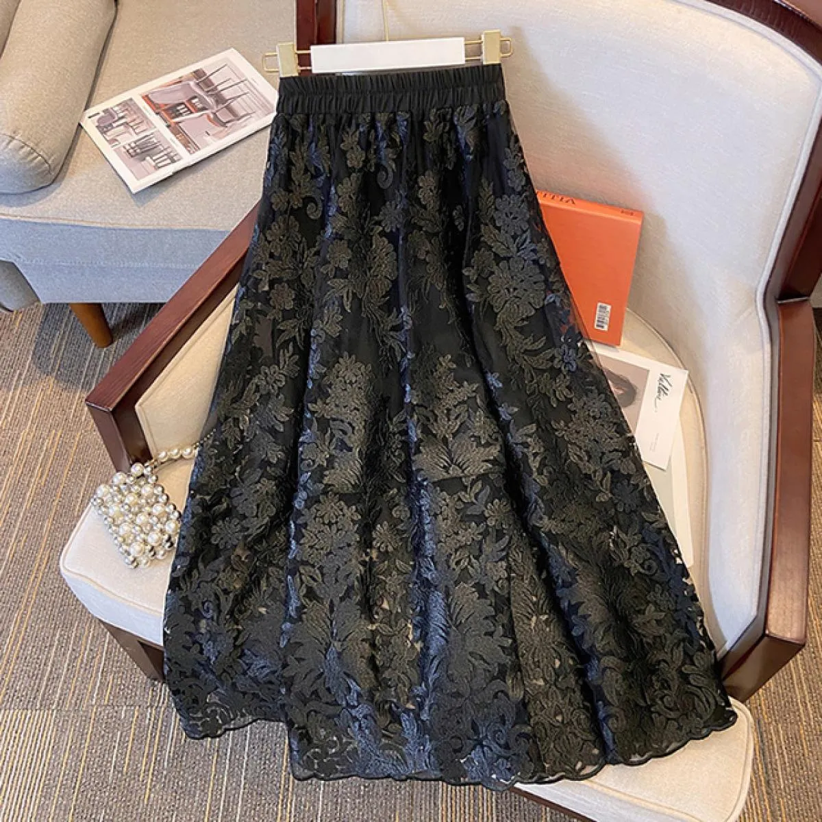 Gonna con ricamo floreale da donna di design di marca di lusso  vita alta orli arricciati pieghe gonne lunghe midi 2023 Autu
