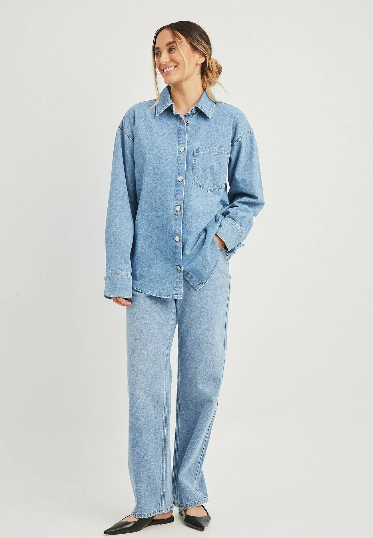Jeans a sigaretta