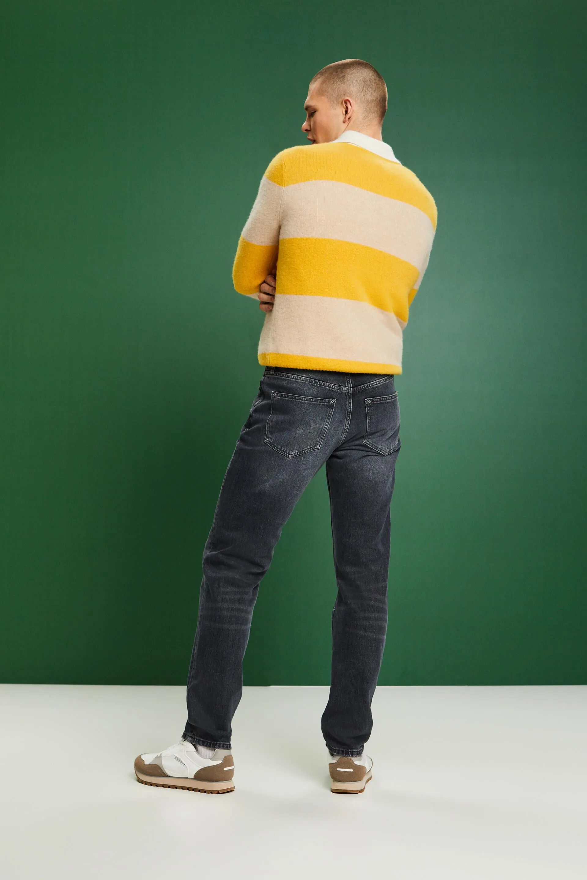 Jeans retrò taglio diritto a vita media