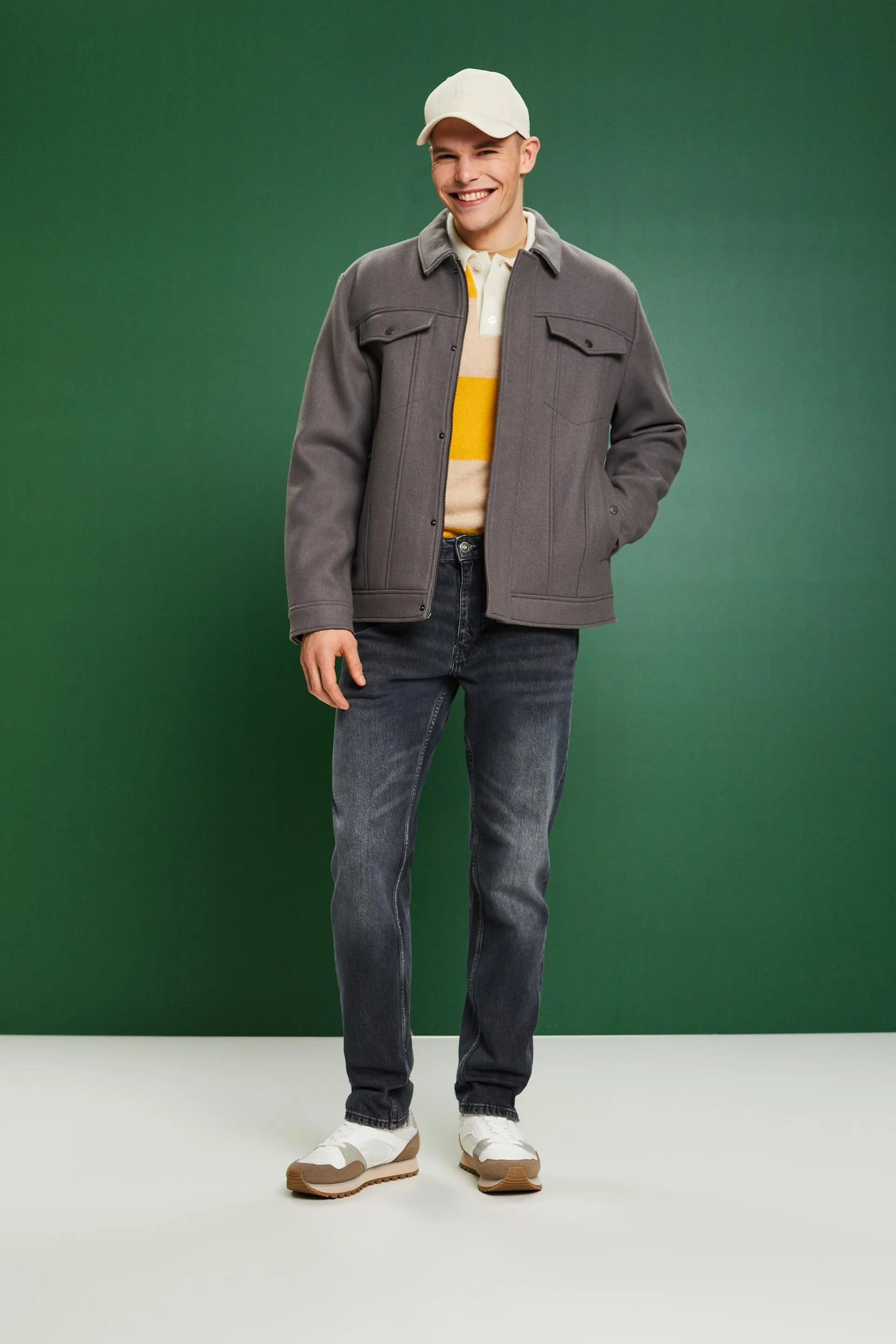 Jeans retrò taglio diritto a vita media