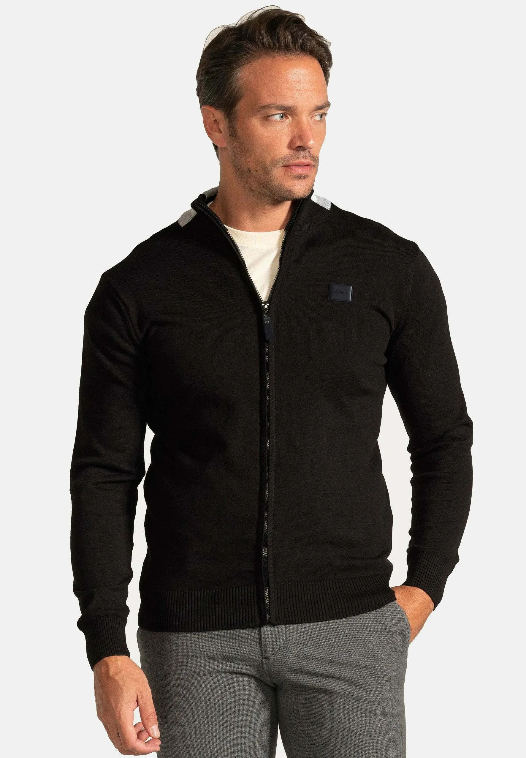 MODERN FIT - Cardigan