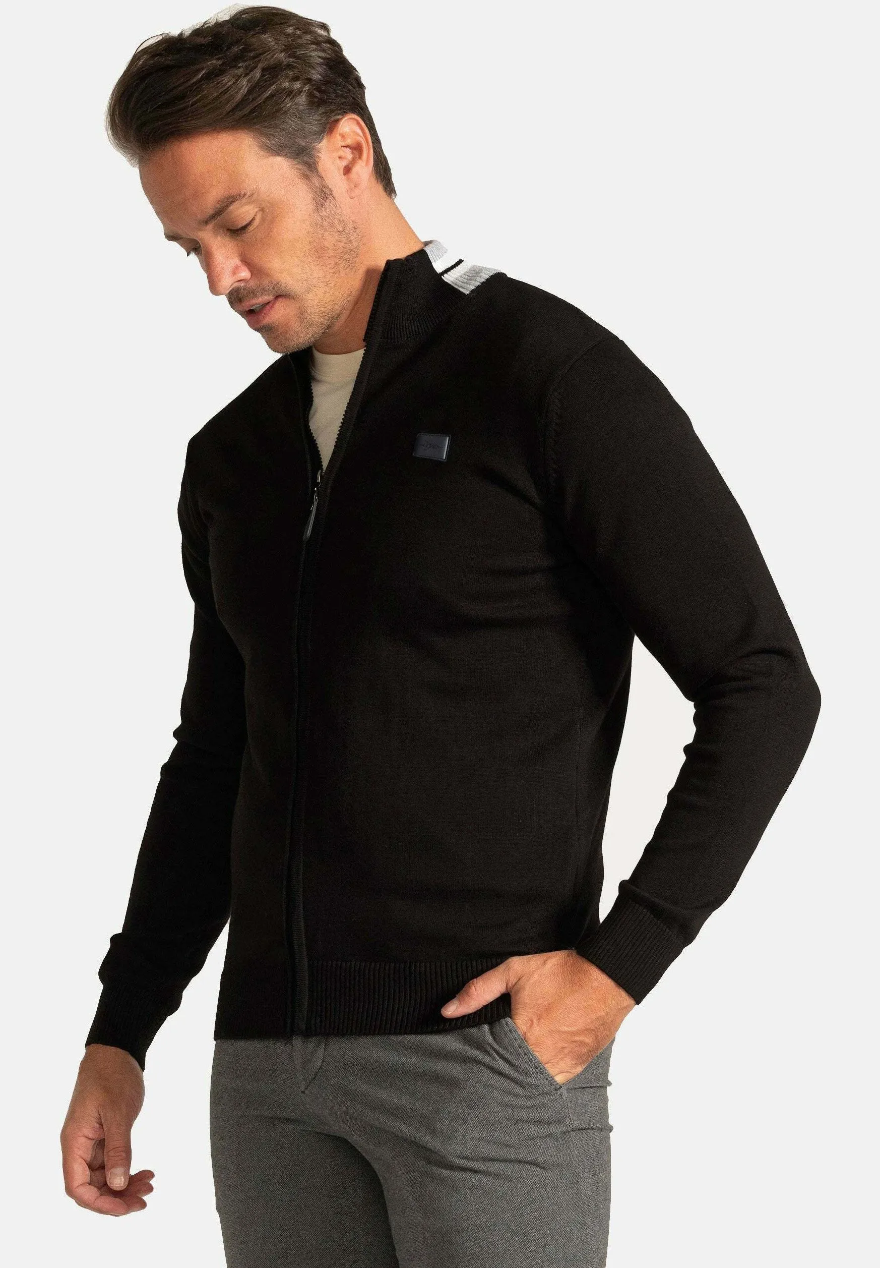 MODERN FIT - Cardigan