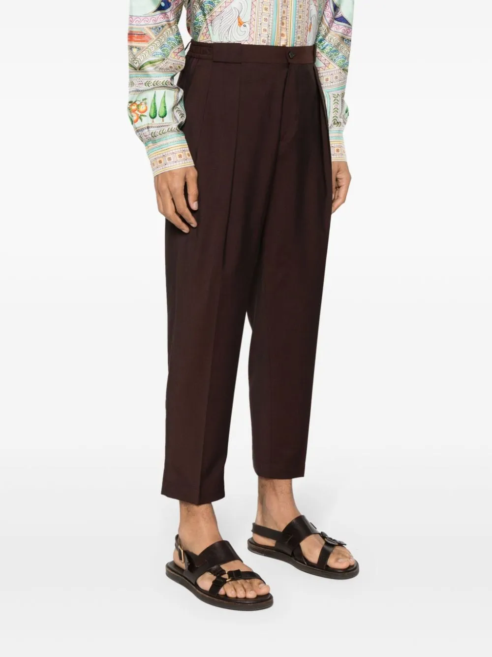 Pantaloni con pieghe in marrone - uomo