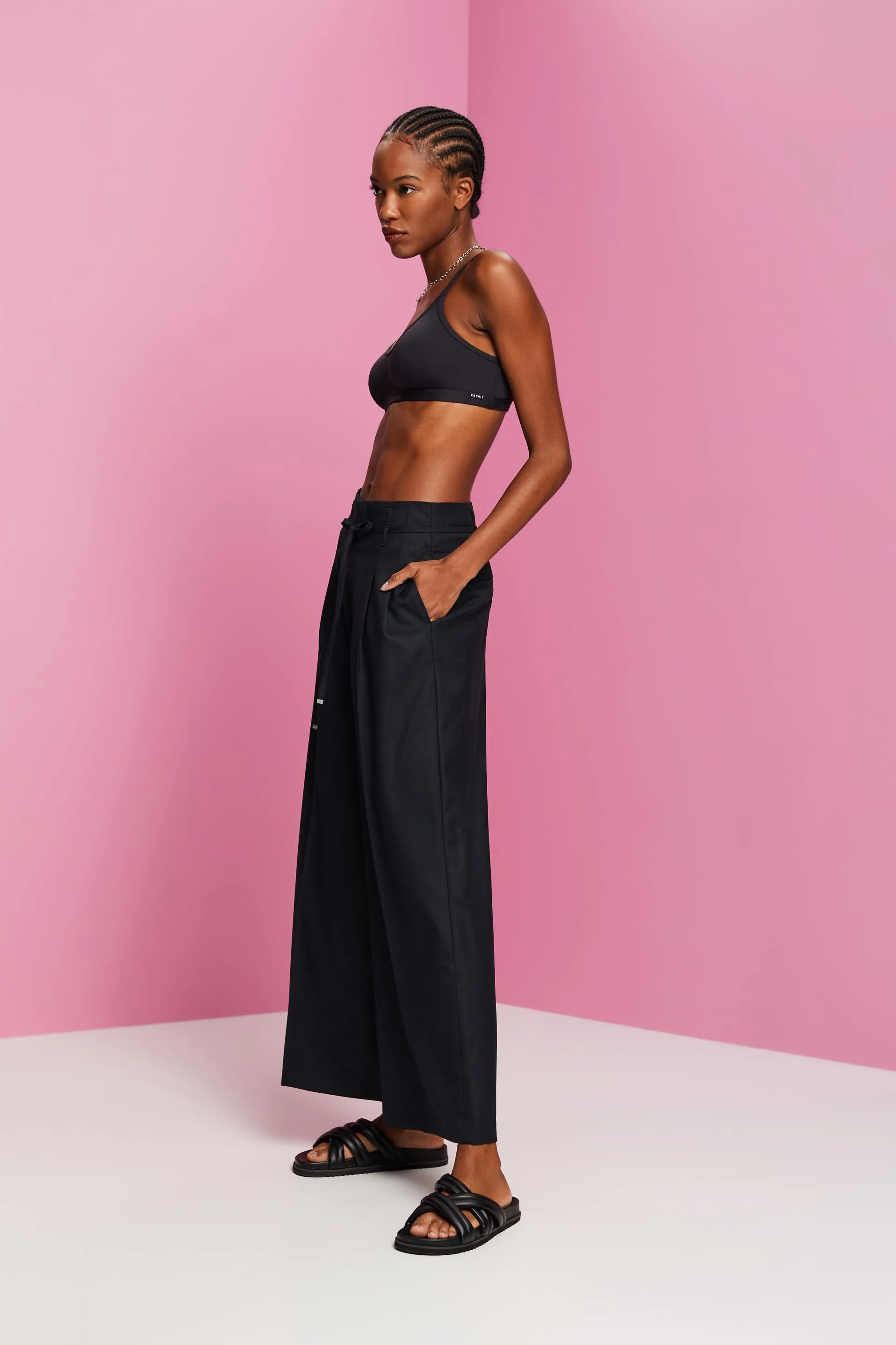 Pantaloni dalla vestibilità ampia