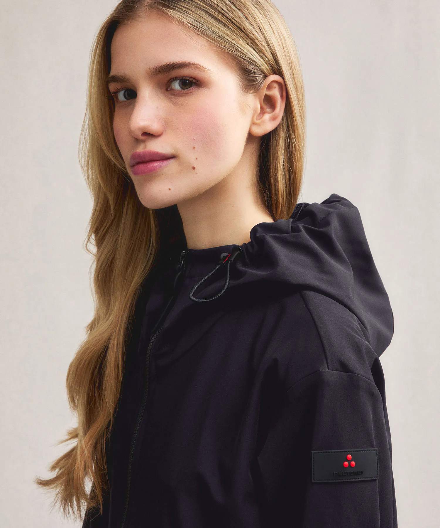 Parka fishtail in nylon stretch