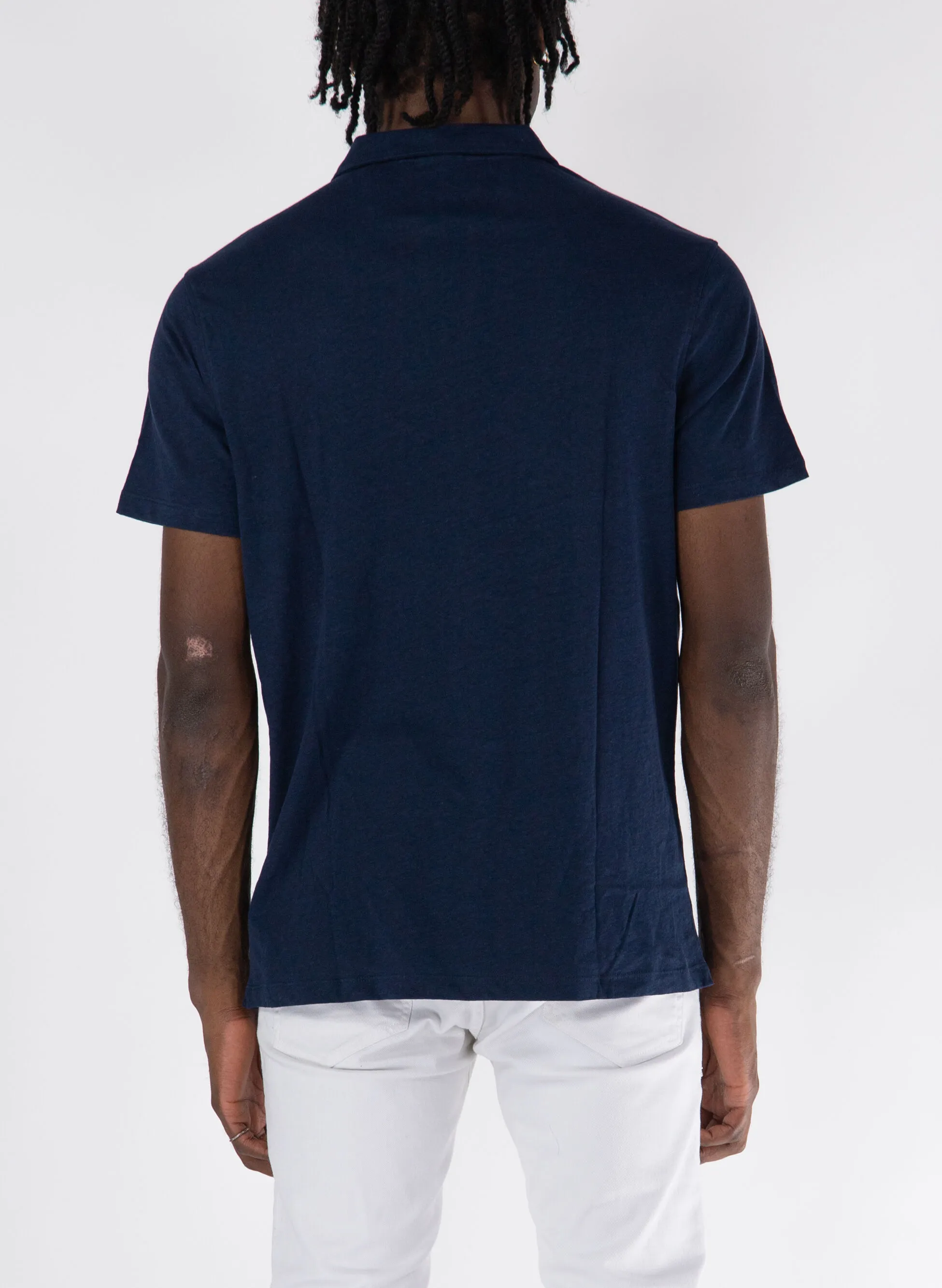 polo in lino con collo a v