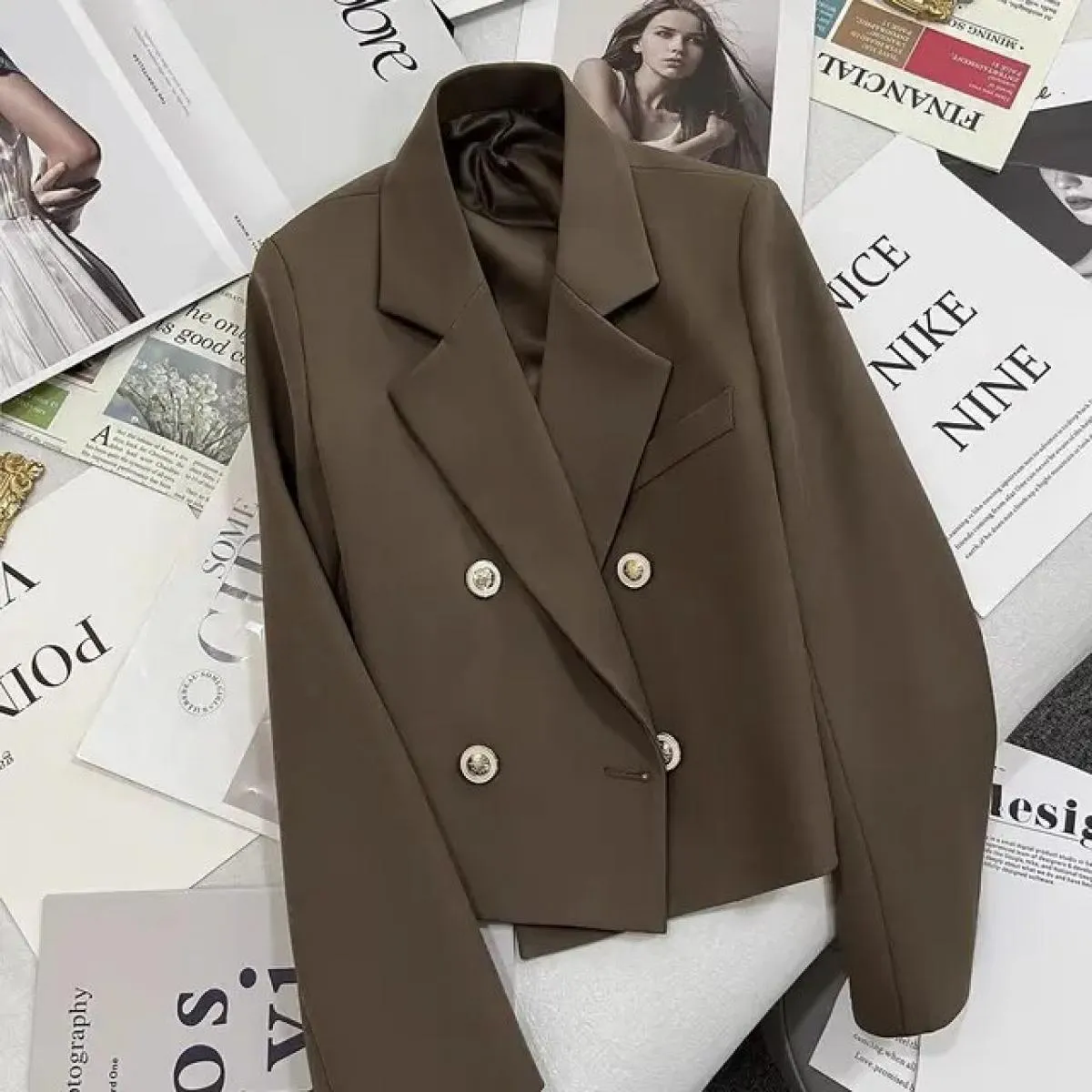 Primavera Autunno Inverno Moda Donna Blazer Stile Office Blazer corto Donna Giacca da uomo a maniche lunghe da strada