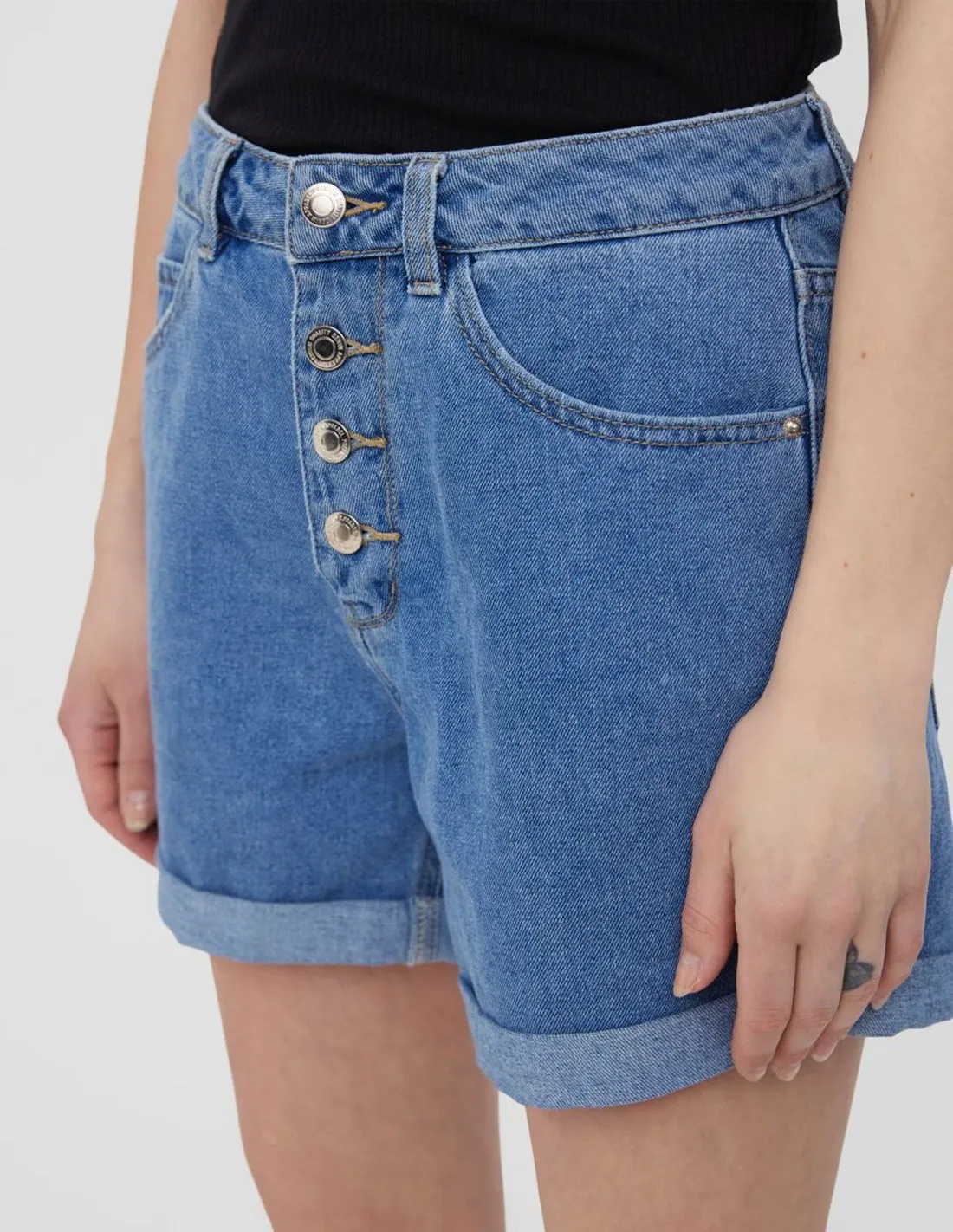 Shorts donna Nineteen Button Vero Moda