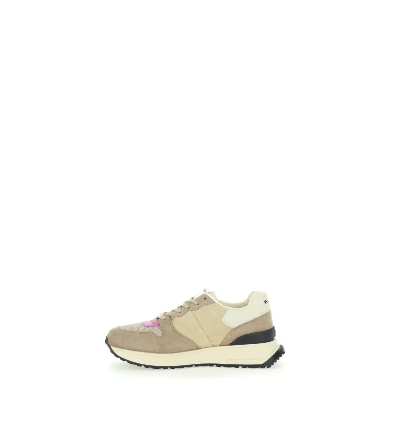 Sneakers con lacci
