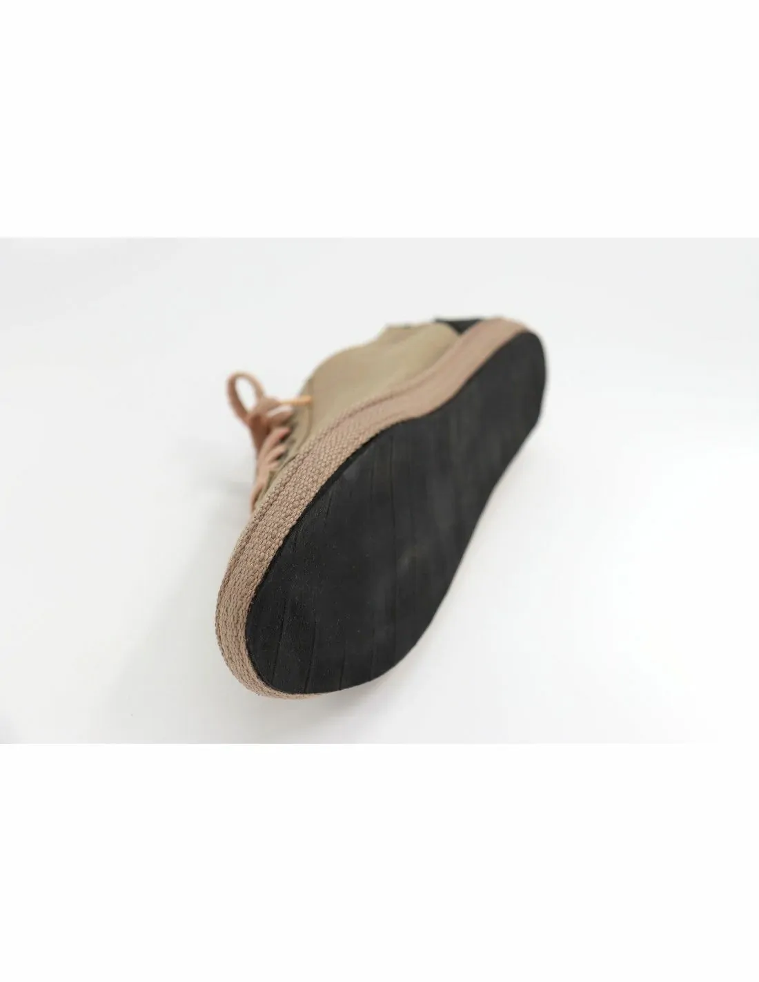 SNEAKERS DONNA IN CANAPA E COTONE BIOLOGICO CON SUOLA IN PNEUMATICI RCICLATI " TIBET"
