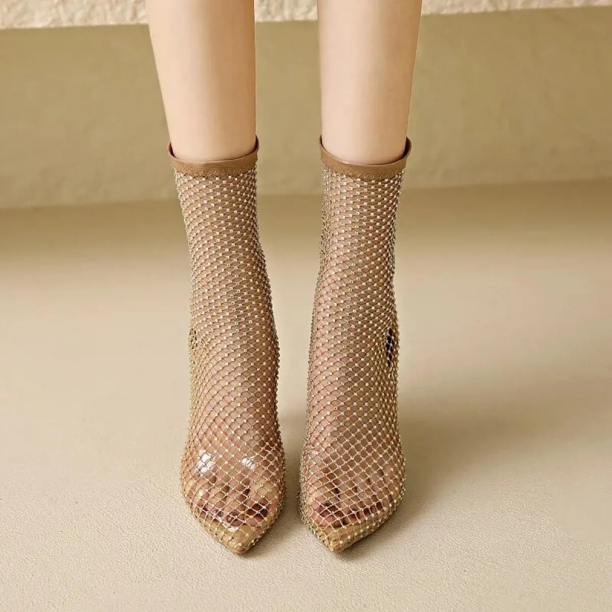 Stivali scavati in rete Stivali tacco alto sottili da donna 2023 Stivali grandi a punta corta in oro con tendenza da donna 34 42