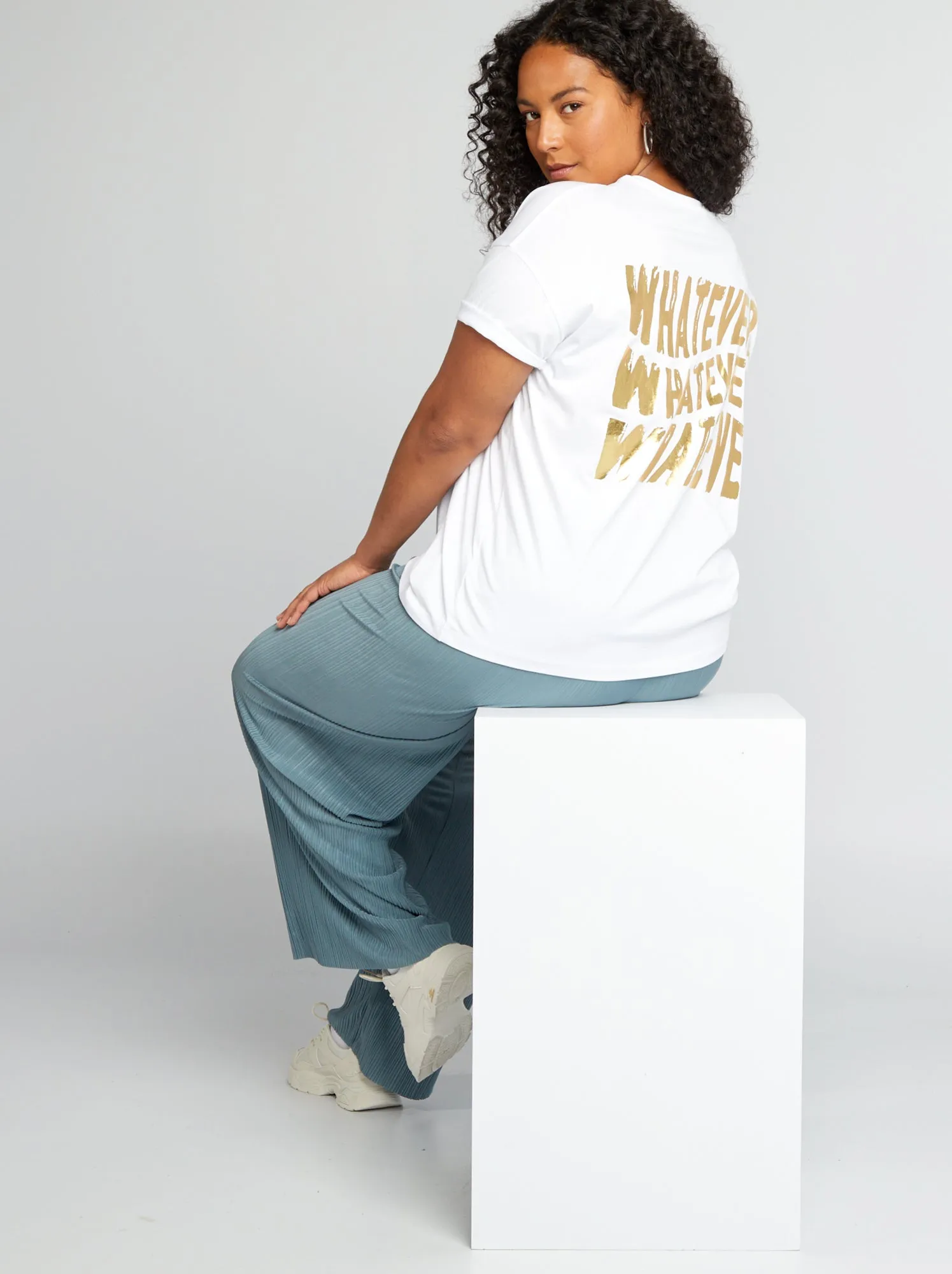 T-shirt stampata 'whatever' - bianco