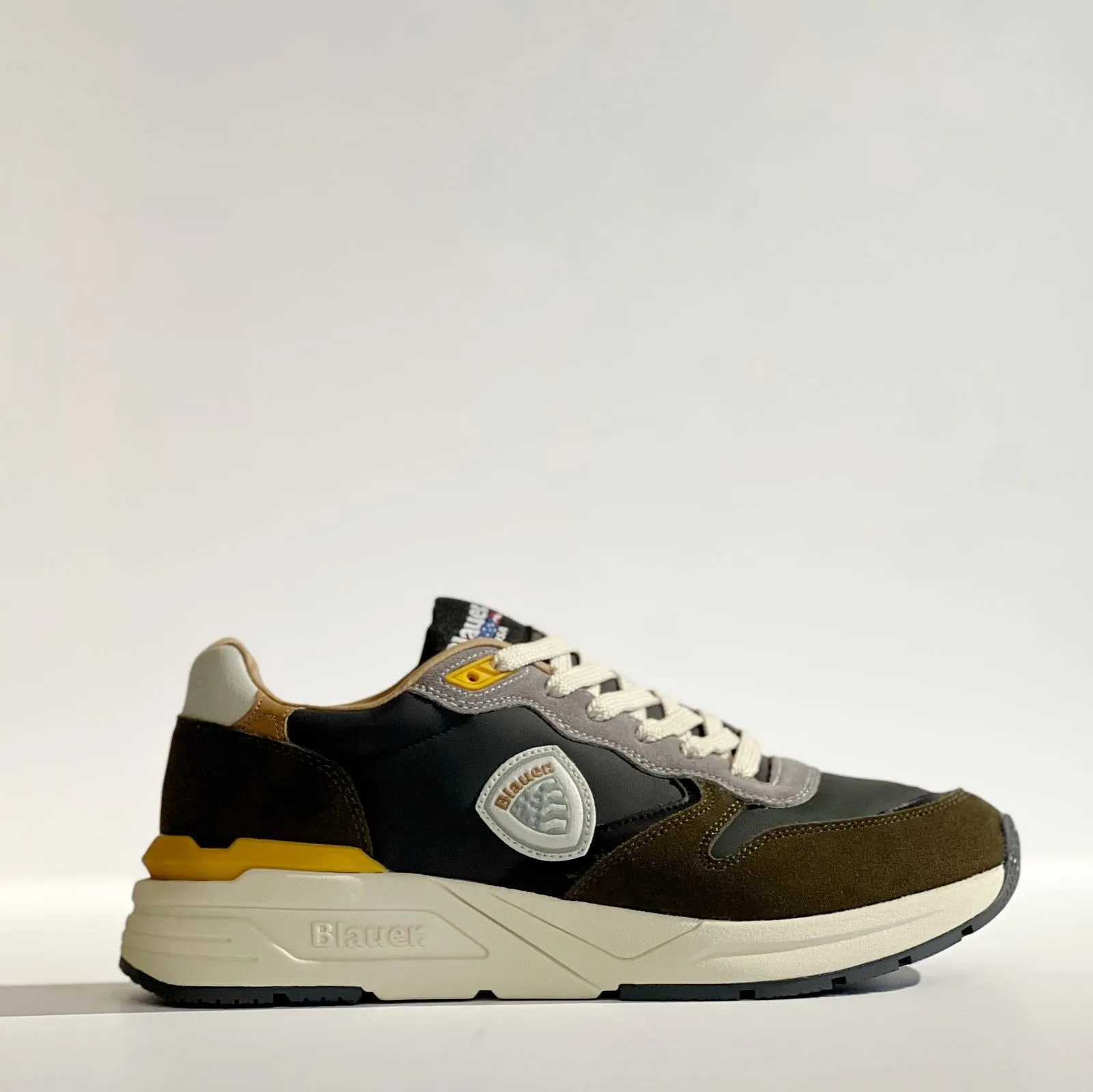 UW4-RAY Wash Military/Navy Man  